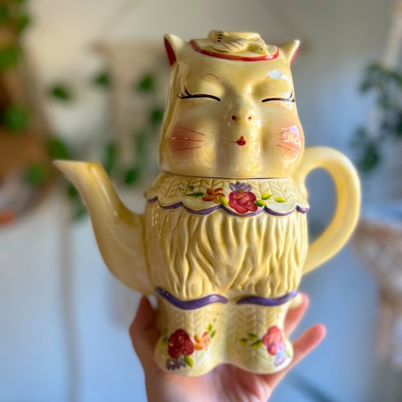 Vintage Puss ’n Boots Cat Teapot – Tea Time Classics by Jomaz – 9” Tall - Picture 1 of 11